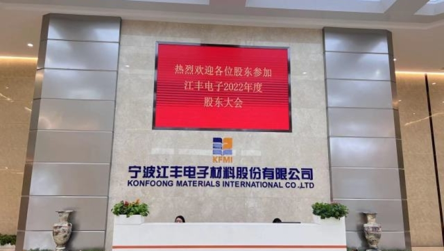 精神病人开走警车连撞三人,高清跑狗图期期更新图,重点解答解释落实_潮流版V12.5